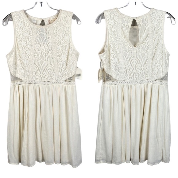 NWT Altar’d State Ivory Lace Boho Mini Dress Size Large Feminine - Picture 1 of 16